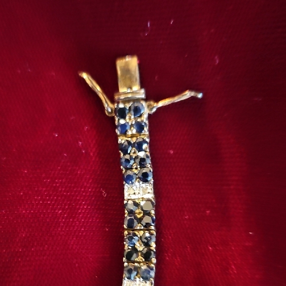 Silver and Black Tennis Bracelet with Classic Design - Picture 7 of 9